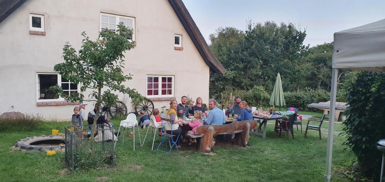 Apartment Vera, Naehe Binz In Traumhafter Alleinlage, 4-8 P. Zirkow Buitenkant foto